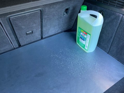 Mata do bagażnika CarGLASS™ przezroczysta 70x100cm