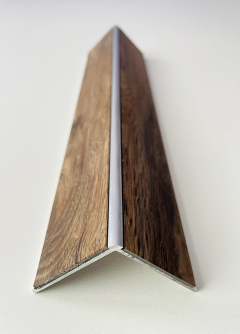 Narożnik aluminiowy CornerAlu WallWOOD™ dąb L2 5x5x100cm